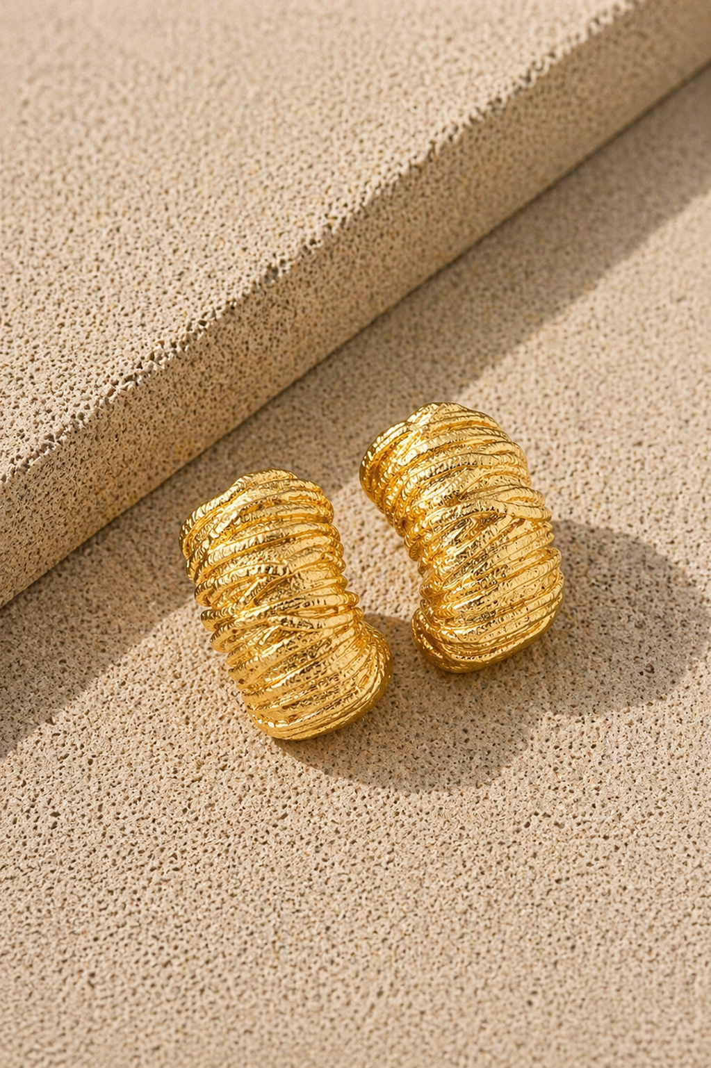 Ατσάλινα Σκουλαρίκια • Golden Coil